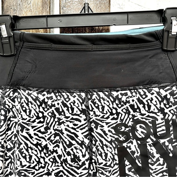 Lululemon leggings size 4 X Soul NY Pace Pusher Crop Leggings sz 4 Luxtreme - Picture 11 of 14